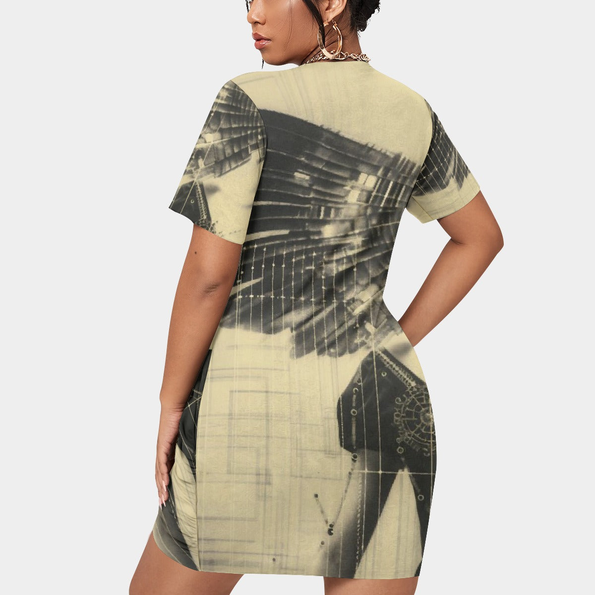 All-Over Print Women’s Stacked Hem Dress With Short Sleeve（Plus Size）