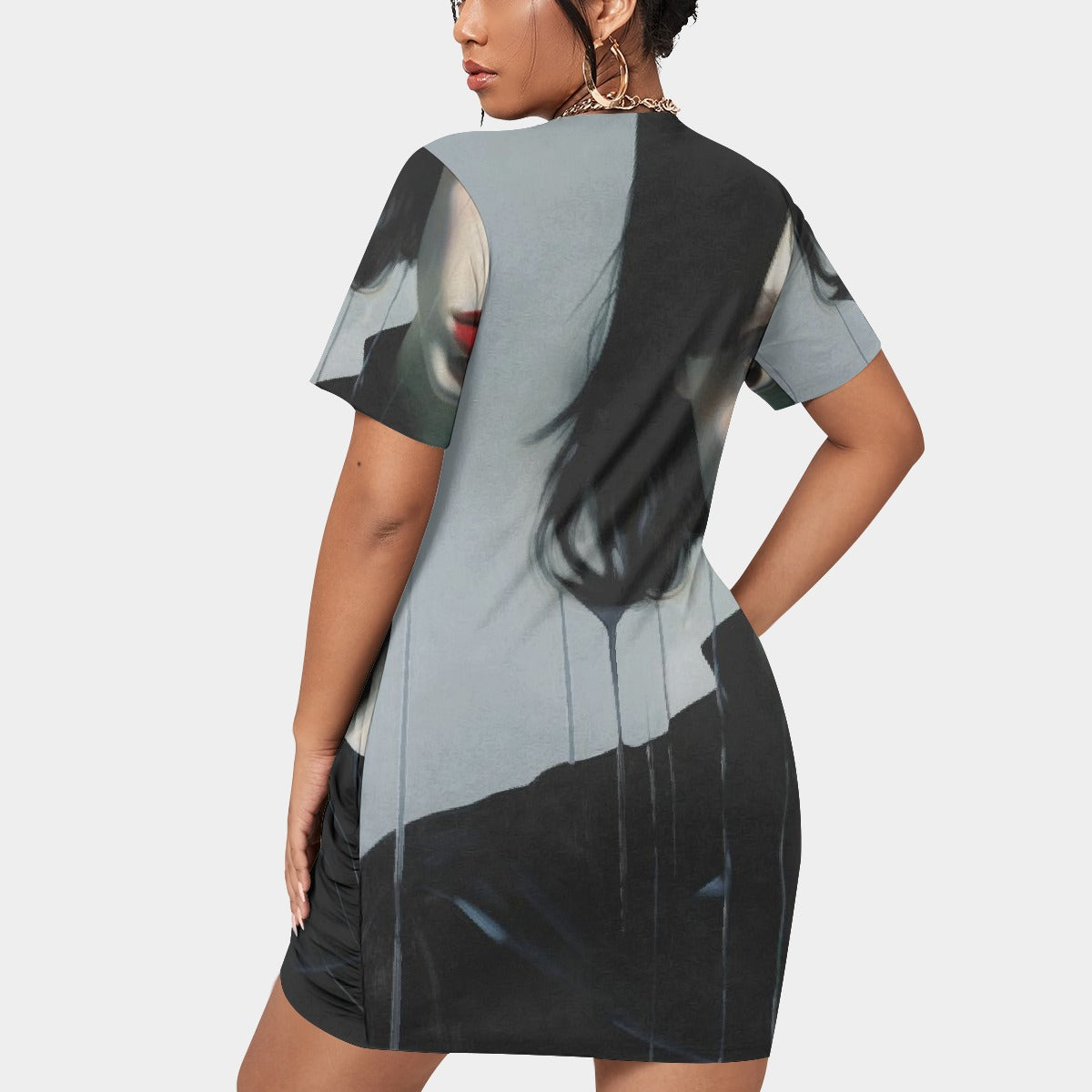 All-Over Print Women’s Stacked Hem Dress With Short Sleeve（Plus Size）