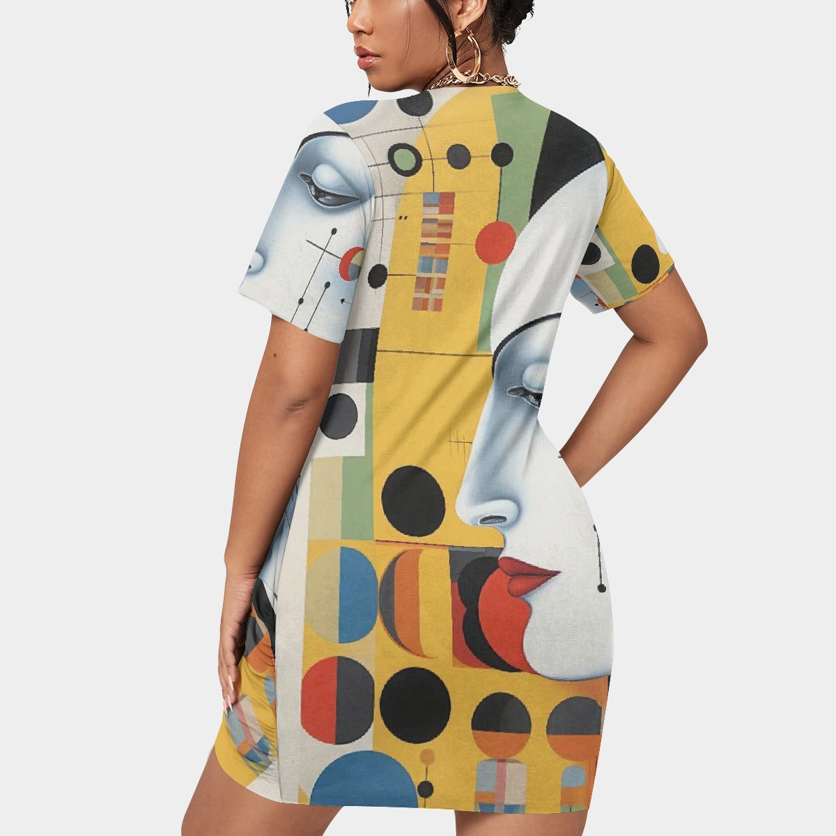 All-Over Print Women’s Stacked Hem Dress With Short Sleeve（Plus Size）