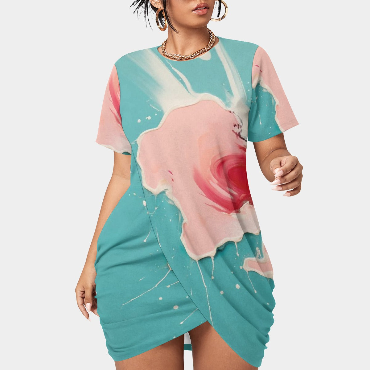 All-Over Print Women’s Stacked Hem Dress With Short Sleeve（Plus Size）