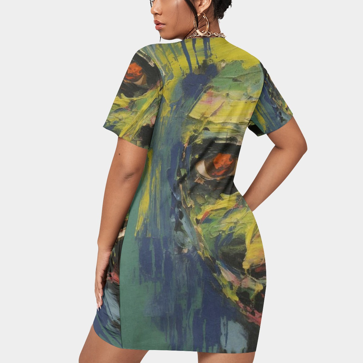 All-Over Print Women’s Stacked Hem Dress With Short Sleeve（Plus Size）