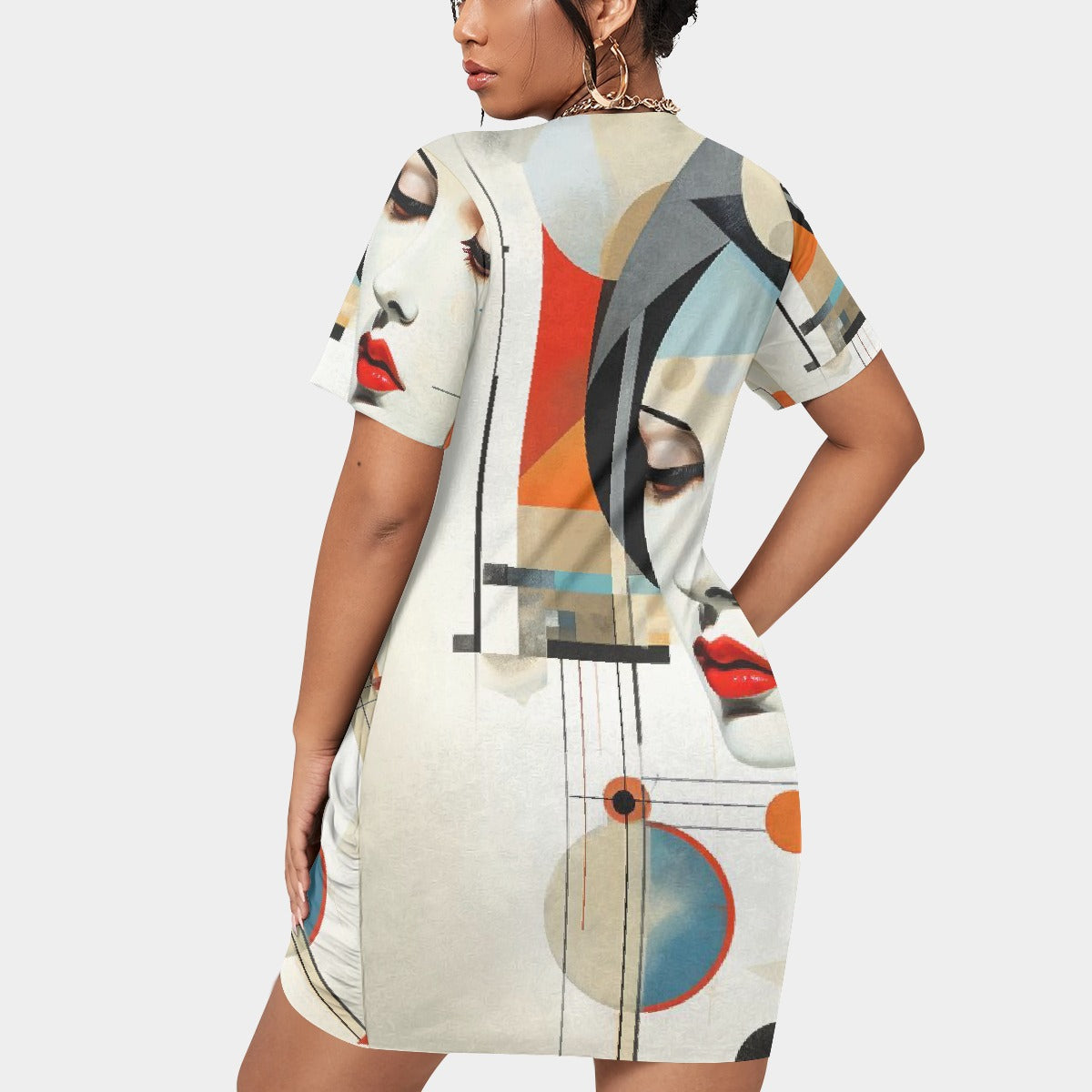 All-Over Print Women’s Stacked Hem Dress With Short Sleeve（Plus Size）