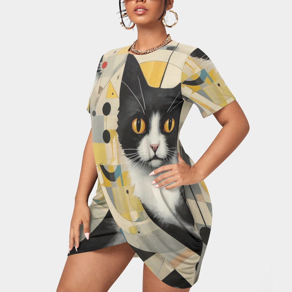 All-Over Print Women’s Stacked Hem Dress With Short Sleeve（Plus Size）