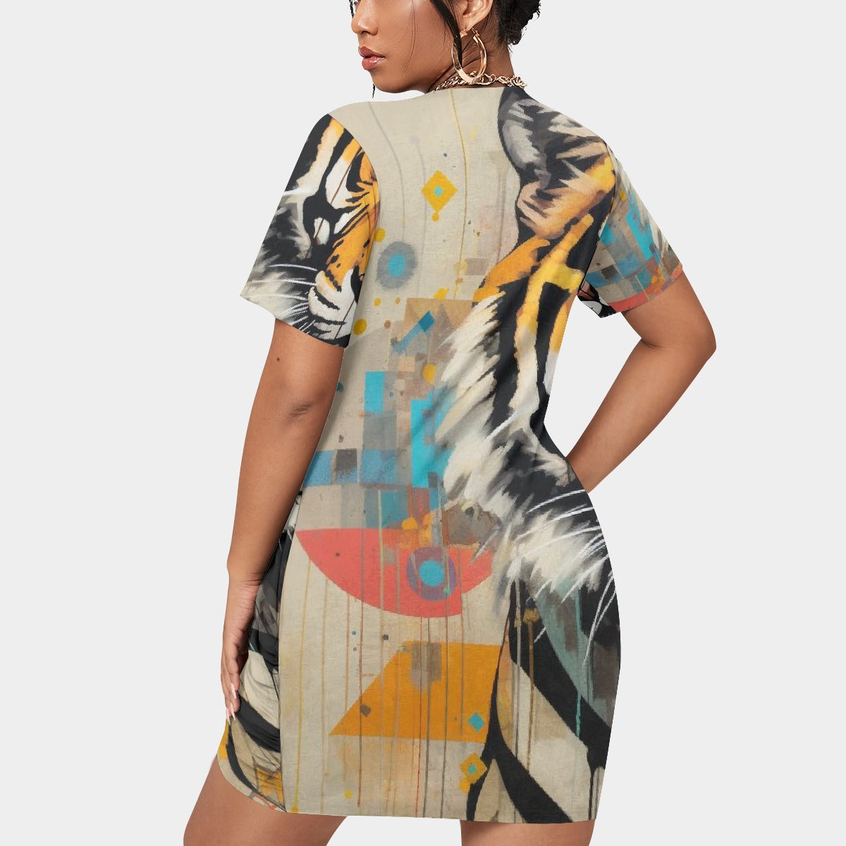 All-Over Print Women’s Stacked Hem Dress With Short Sleeve（Plus Size）