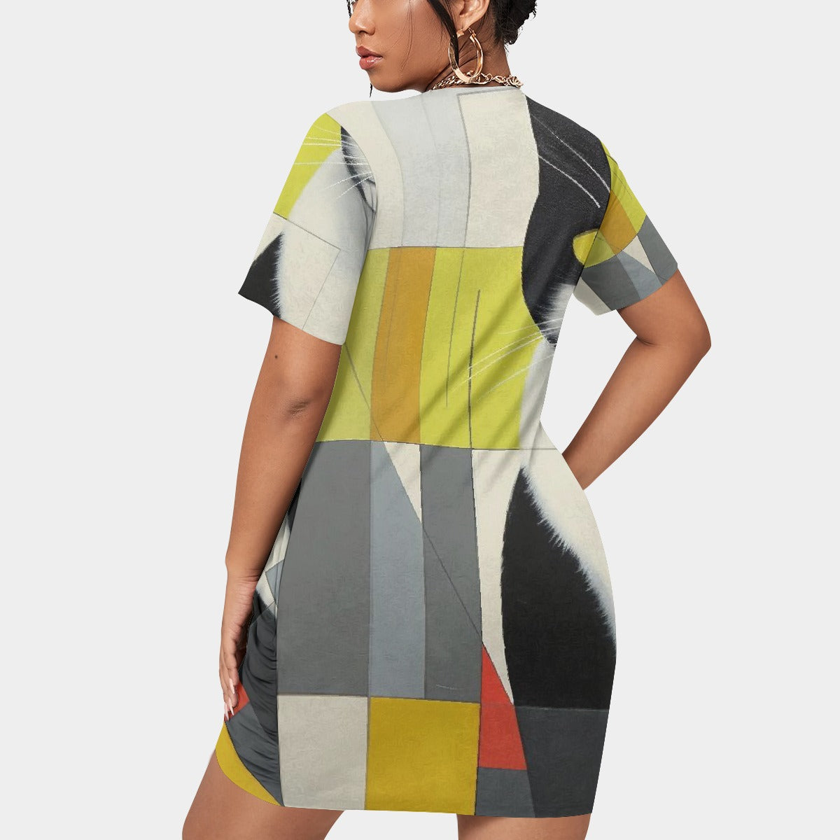 All-Over Print Women’s Stacked Hem Dress With Short Sleeve（Plus Size）