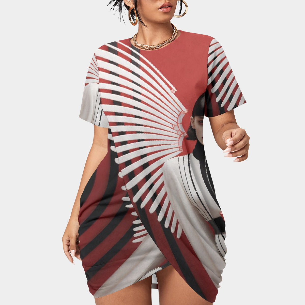 All-Over Print Women’s Stacked Hem Dress With Short Sleeve（Plus Size）