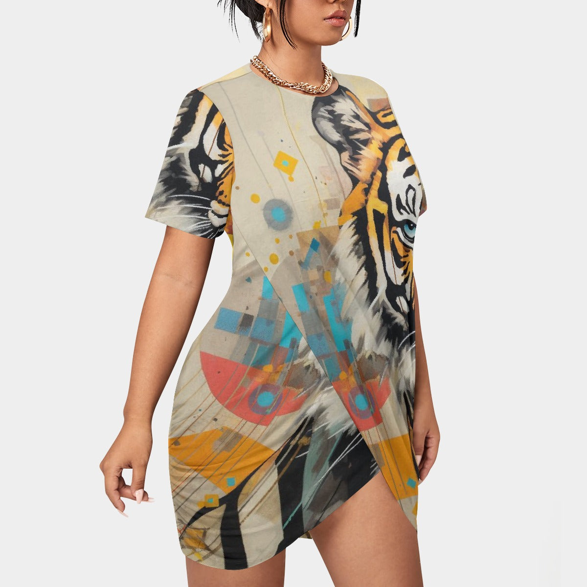 All-Over Print Women’s Stacked Hem Dress With Short Sleeve（Plus Size）