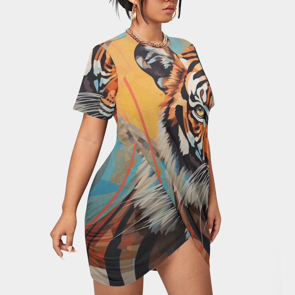 All-Over Print Women’s Stacked Hem Dress With Short Sleeve（Plus Size）