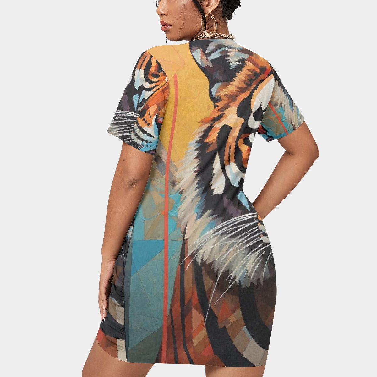 All-Over Print Women’s Stacked Hem Dress With Short Sleeve（Plus Size）