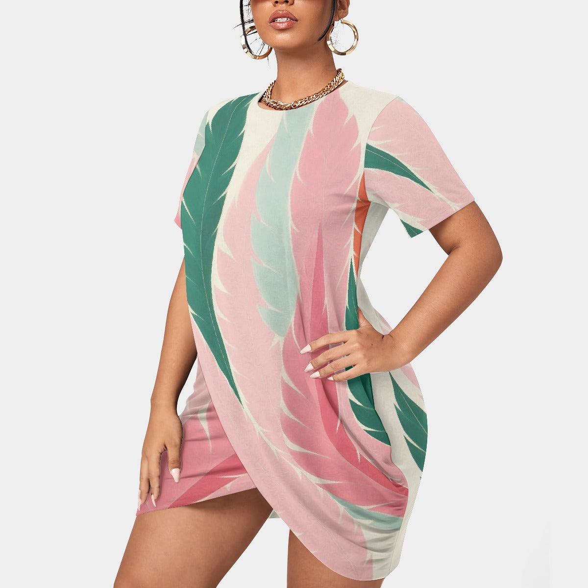 All-Over Print Women’s Stacked Hem Dress With Short Sleeve（Plus Size）