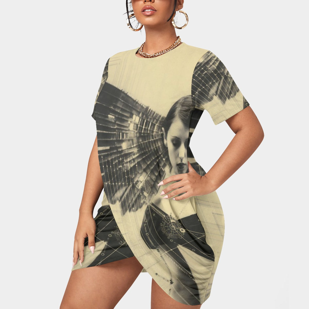 All-Over Print Women’s Stacked Hem Dress With Short Sleeve（Plus Size）