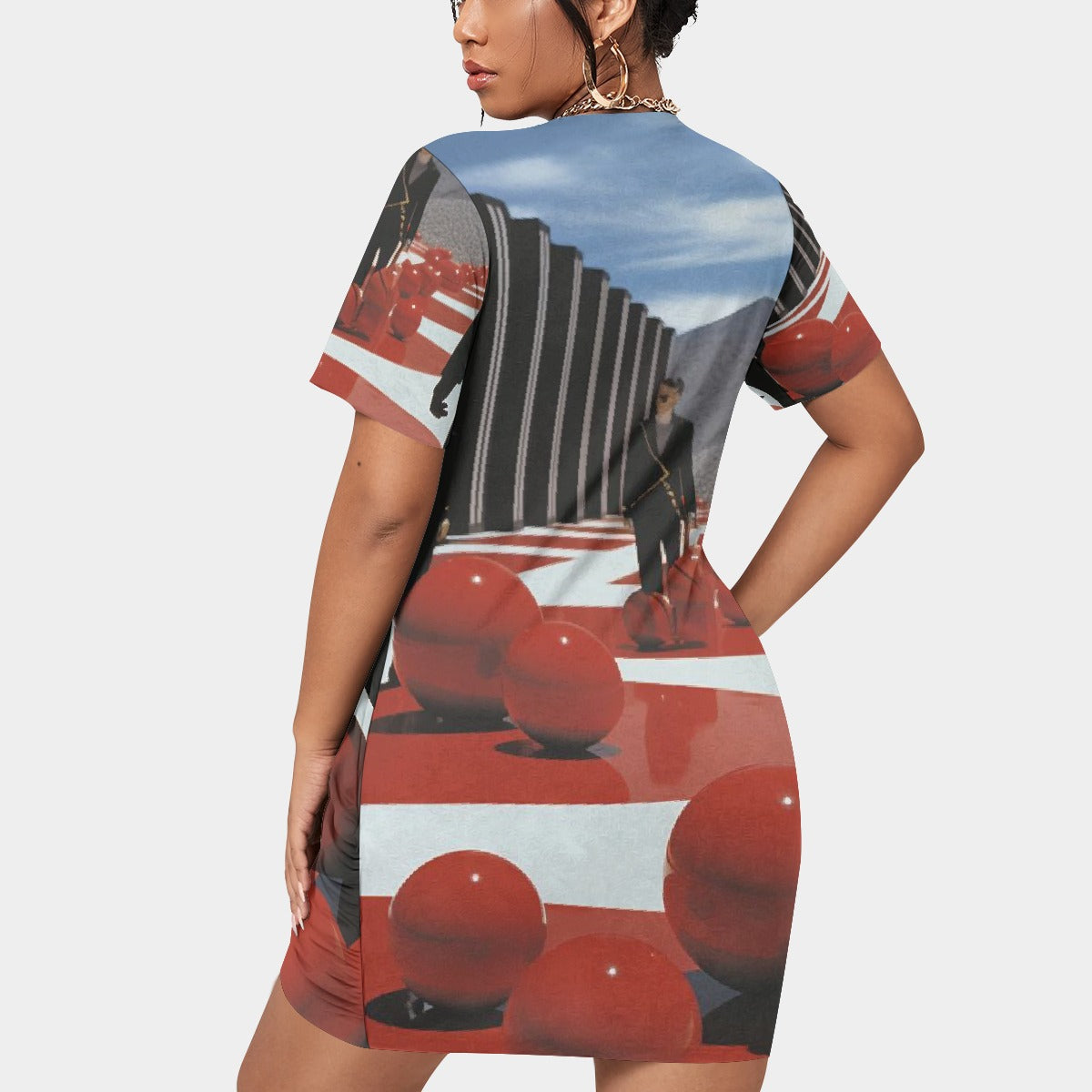 All-Over Print Women’s Stacked Hem Dress With Short Sleeve（Plus Size）