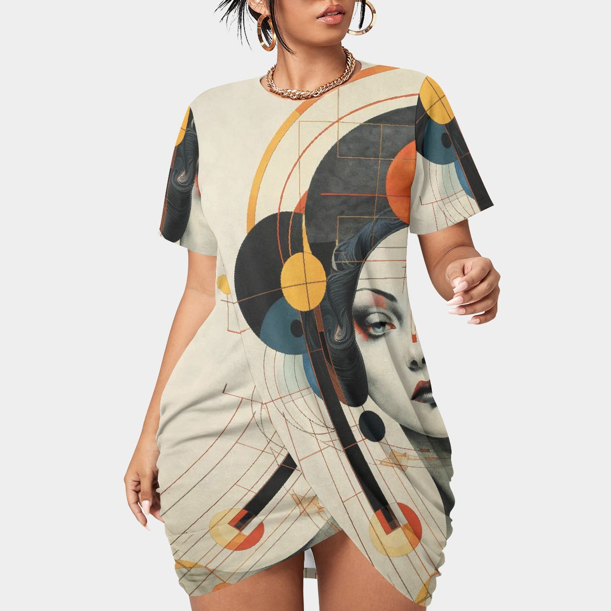 All-Over Print Women’s Stacked Hem Dress With Short Sleeve（Plus Size）