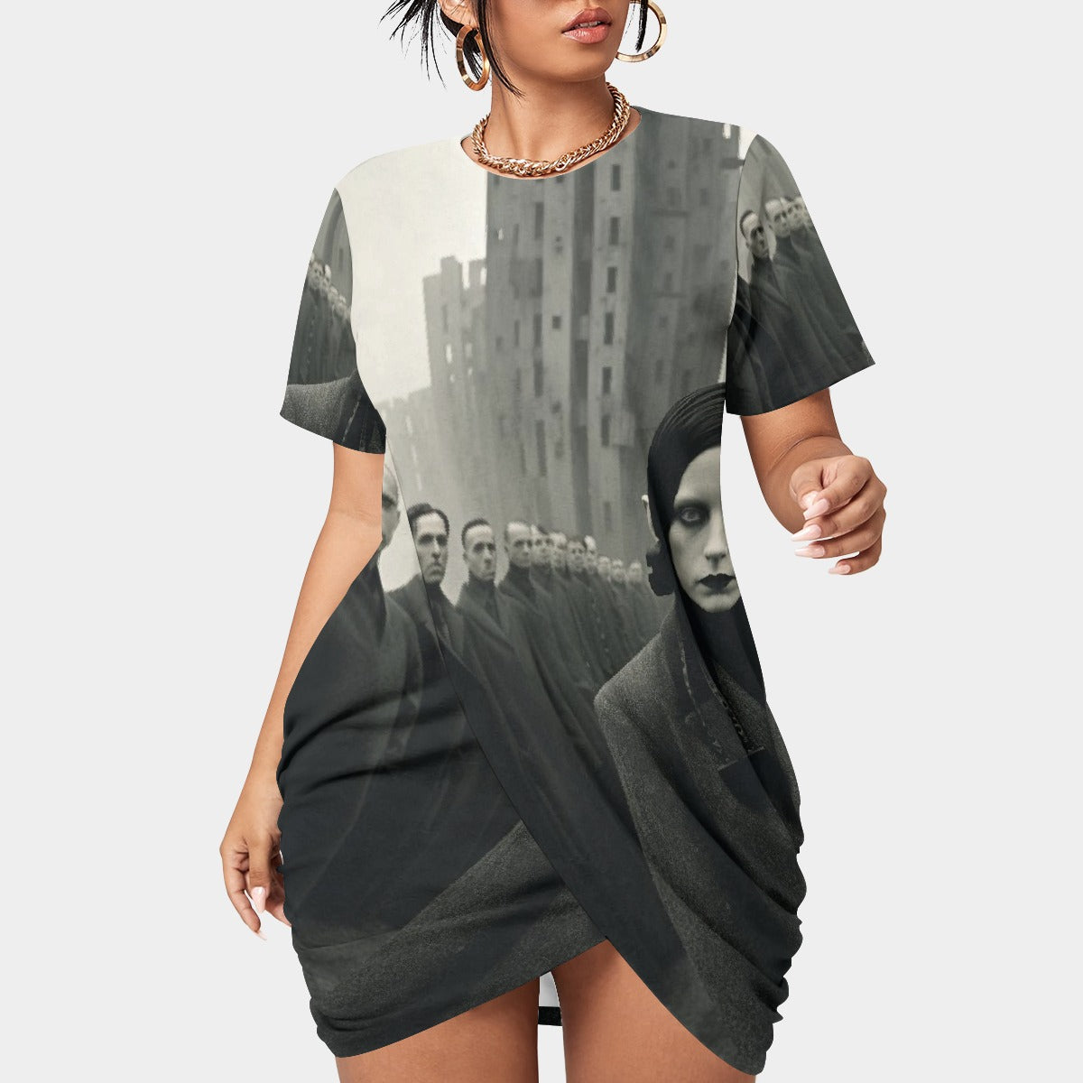 All-Over Print Women’s Stacked Hem Dress With Short Sleeve（Plus Size）