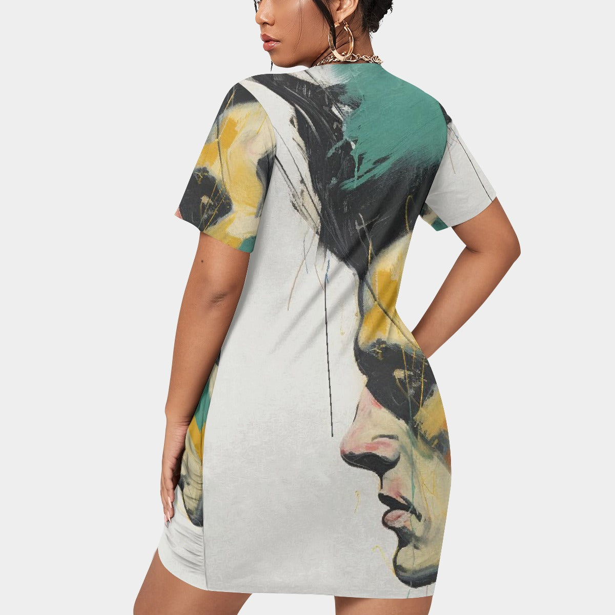 All-Over Print Women’s Stacked Hem Dress With Short Sleeve（Plus Size）