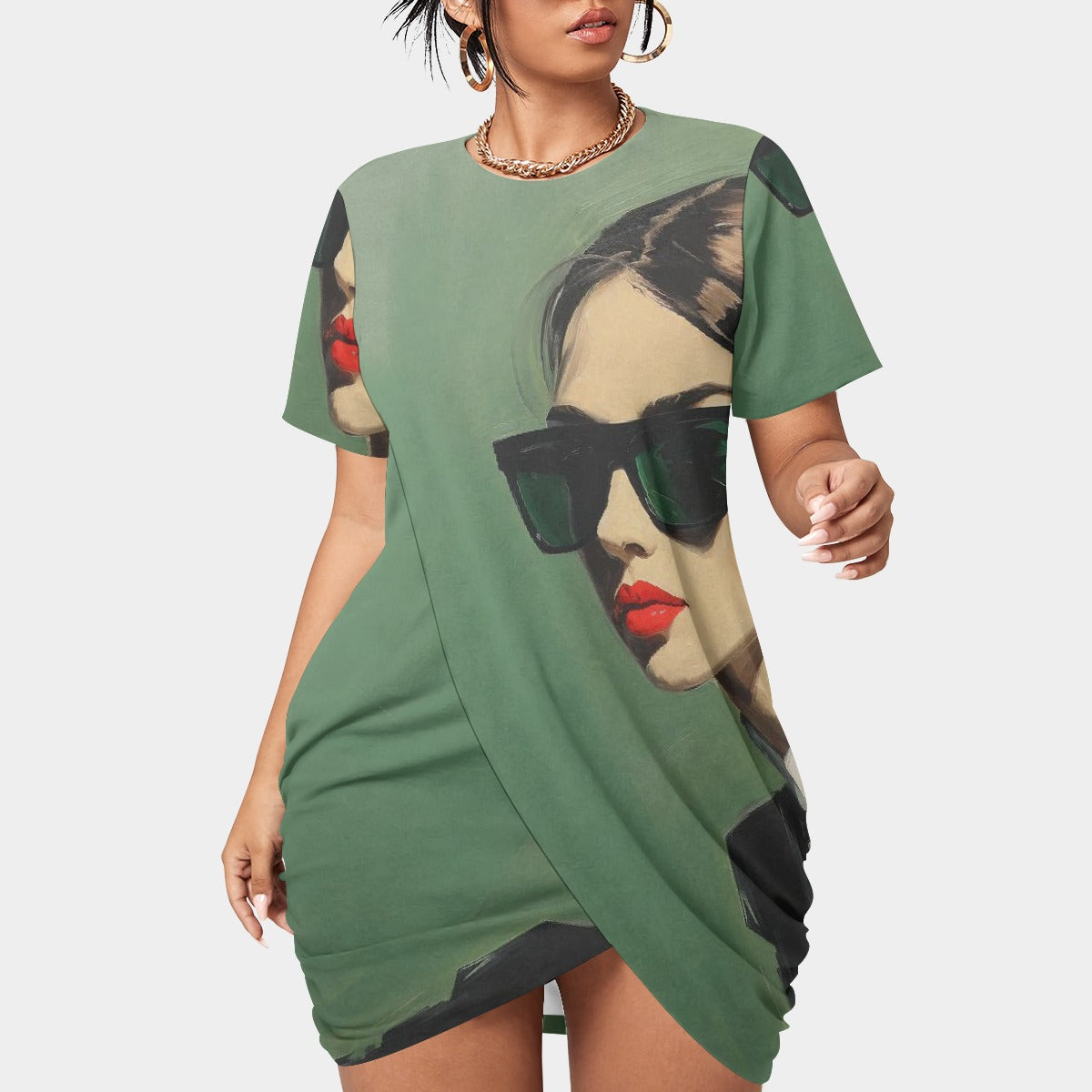 All-Over Print Women’s Stacked Hem Dress With Short Sleeve（Plus Size）