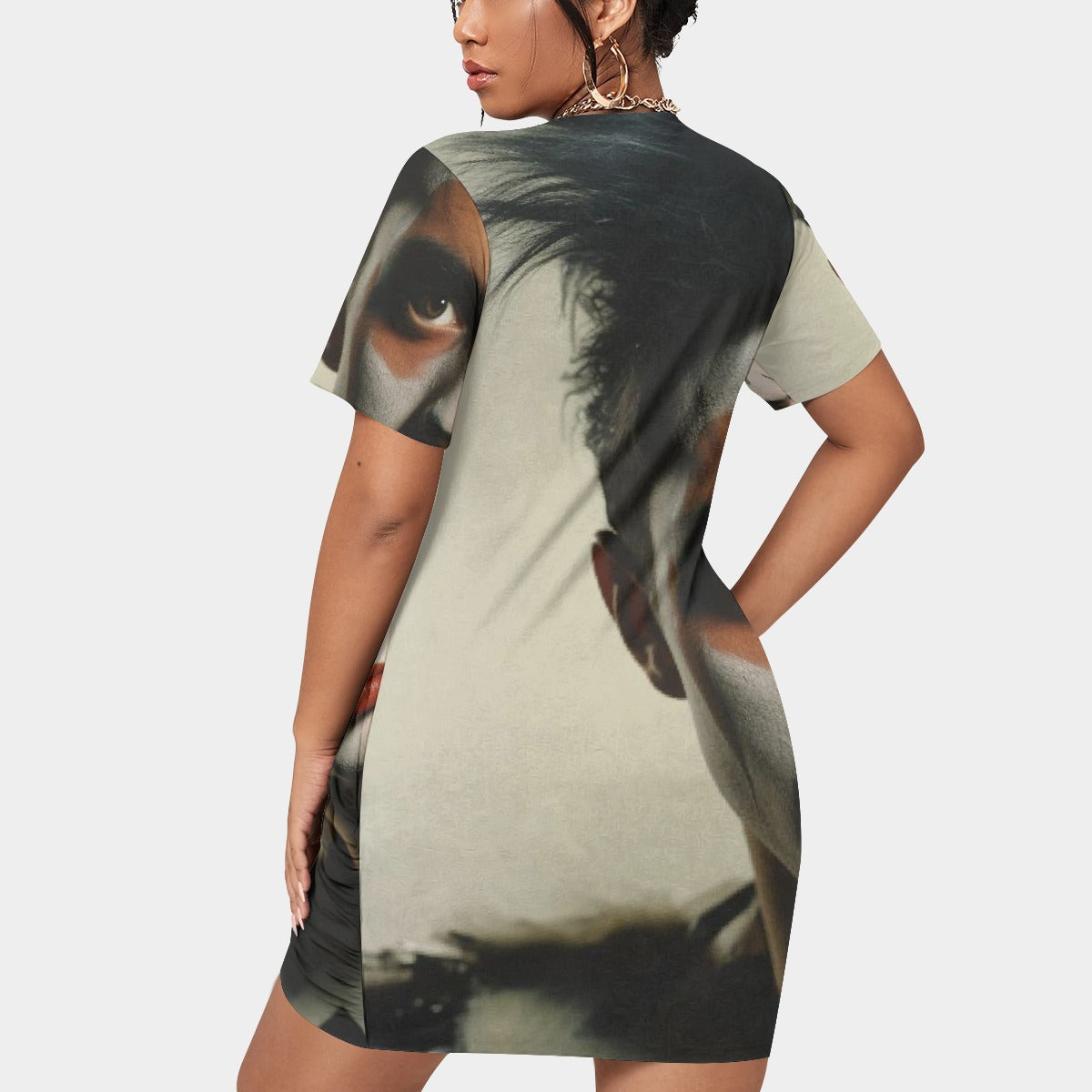 All-Over Print Women’s Stacked Hem Dress With Short Sleeve（Plus Size）