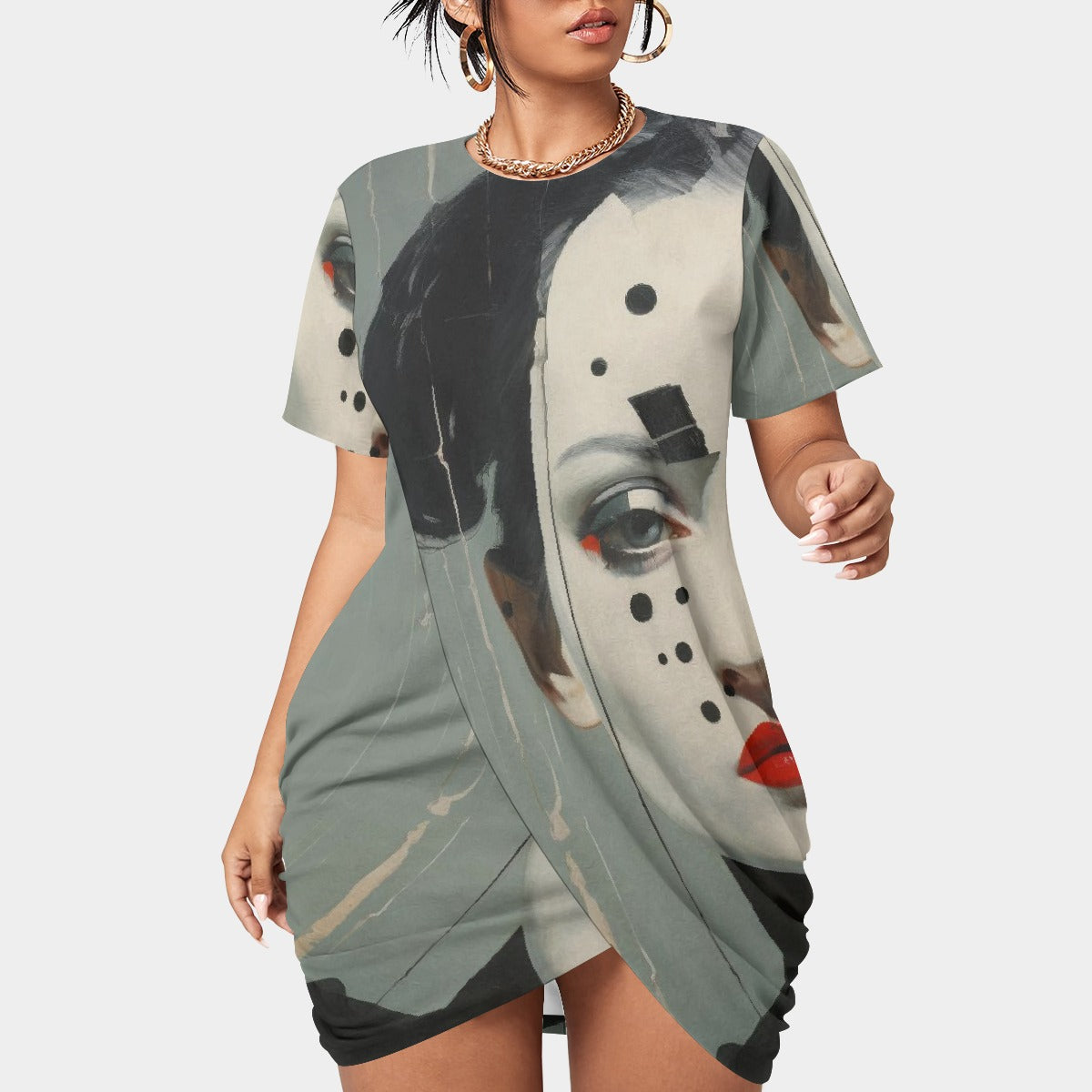 All-Over Print Women’s Stacked Hem Dress With Short Sleeve（Plus Size）