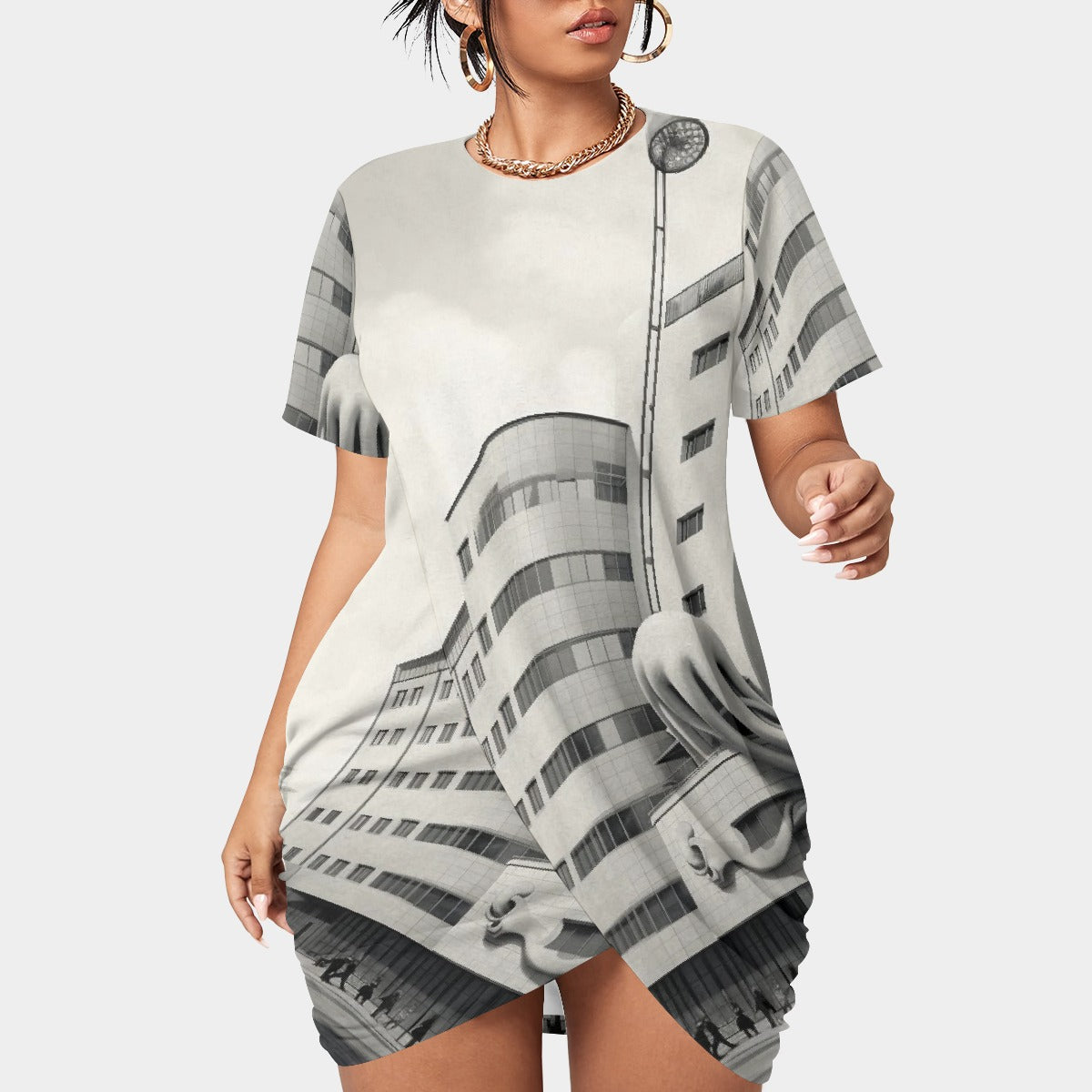 All-Over Print Women’s Stacked Hem Dress With Short Sleeve（Plus Size）