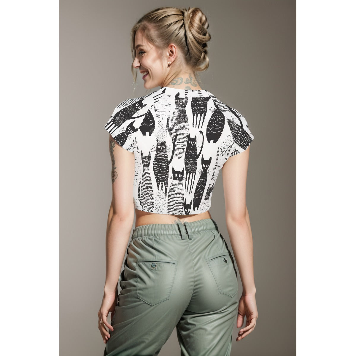 All-Over Print Women's Raglan Cropped T-shirt