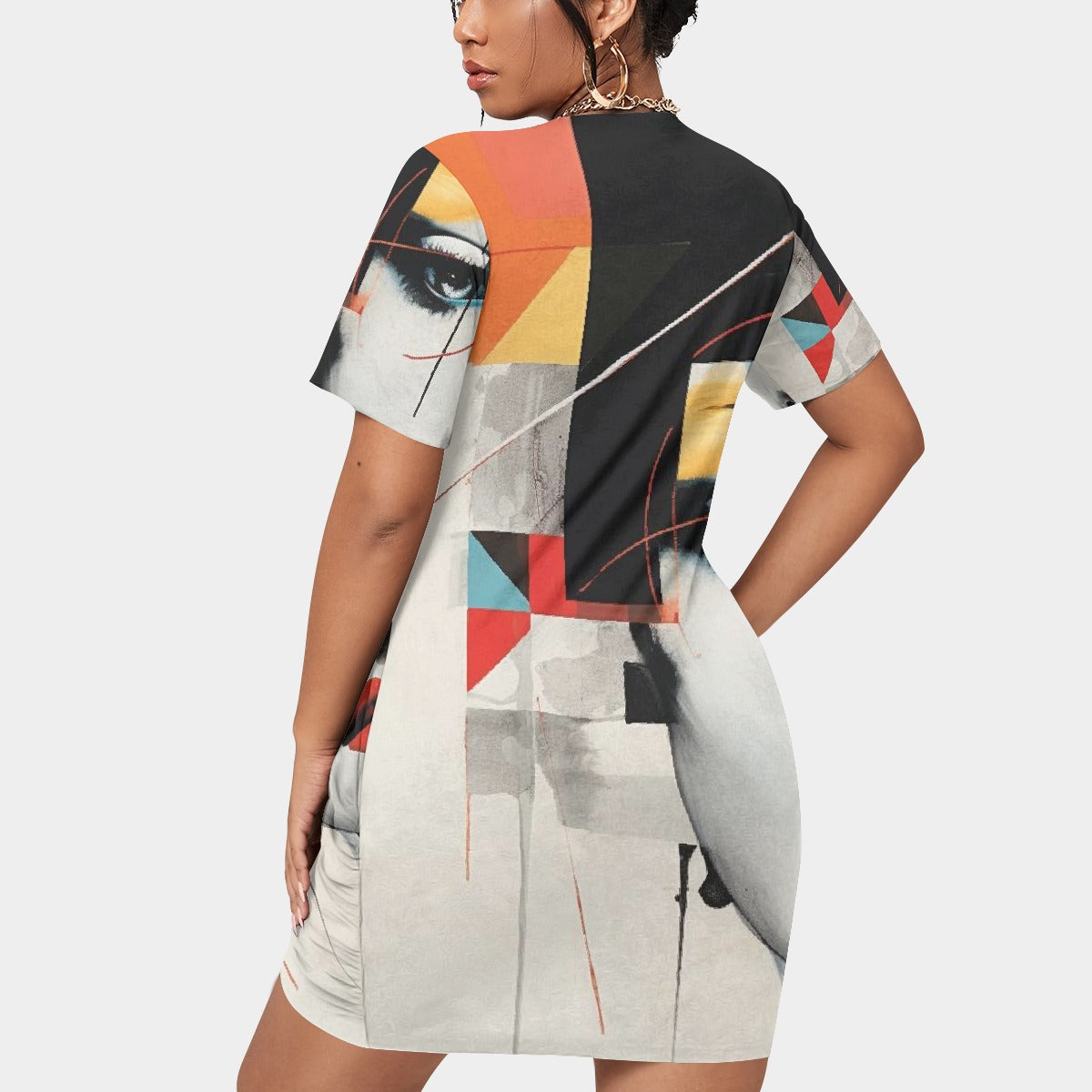 All-Over Print Women’s Stacked Hem Dress With Short Sleeve（Plus Size）