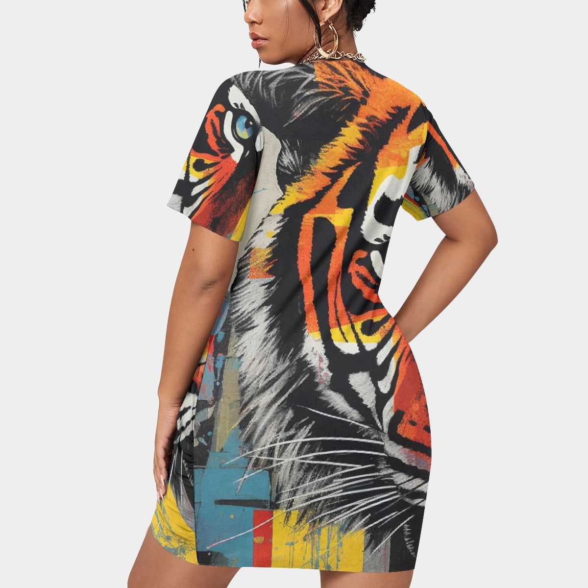 All-Over Print Women’s Stacked Hem Dress With Short Sleeve（Plus Size）