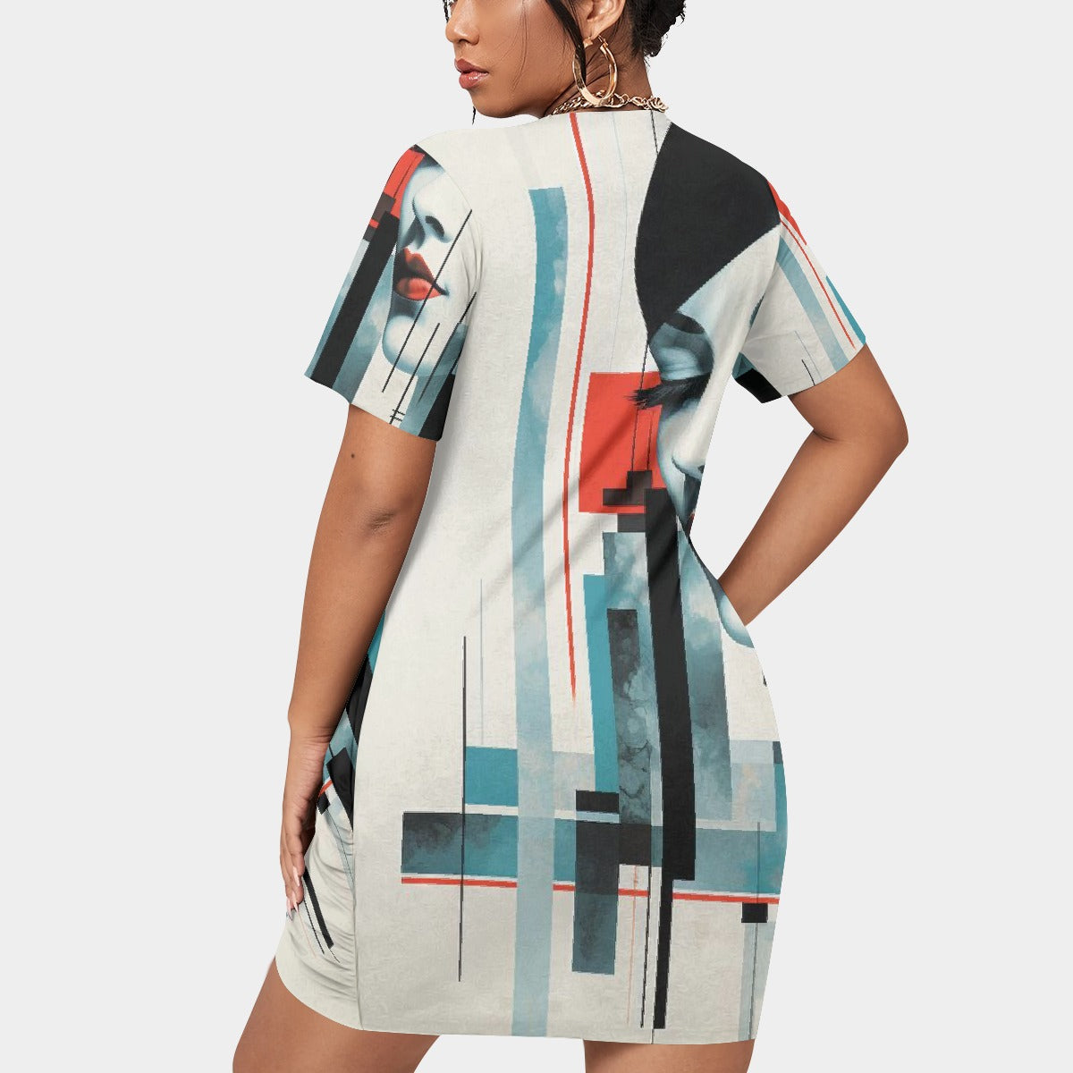 All-Over Print Women’s Stacked Hem Dress With Short Sleeve（Plus Size）