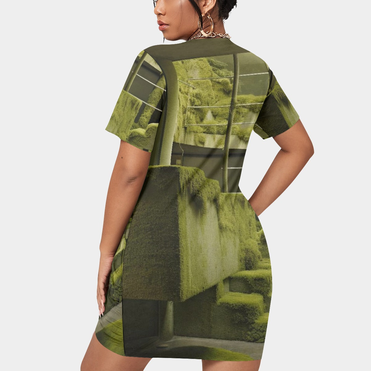 All-Over Print Women’s Stacked Hem Dress With Short Sleeve（Plus Size）