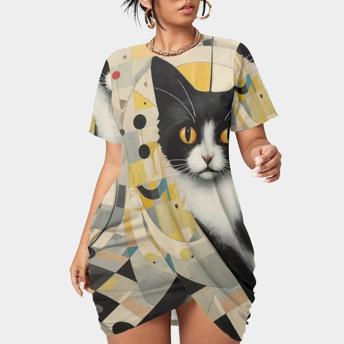 All-Over Print Women’s Stacked Hem Dress With Short Sleeve（Plus Size）