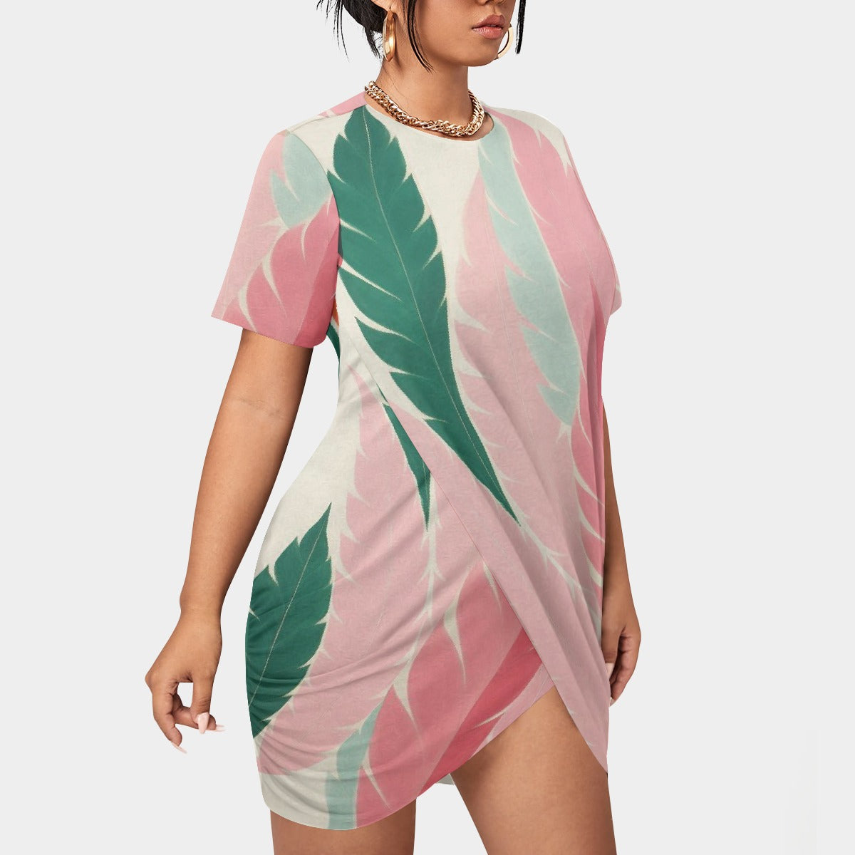 All-Over Print Women’s Stacked Hem Dress With Short Sleeve（Plus Size）