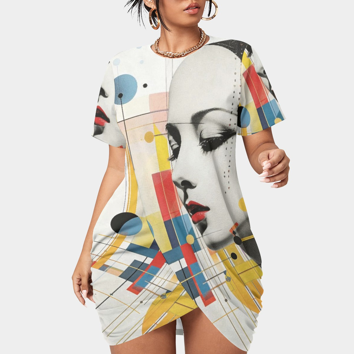 All-Over Print Women’s Stacked Hem Dress With Short Sleeve（Plus Size）